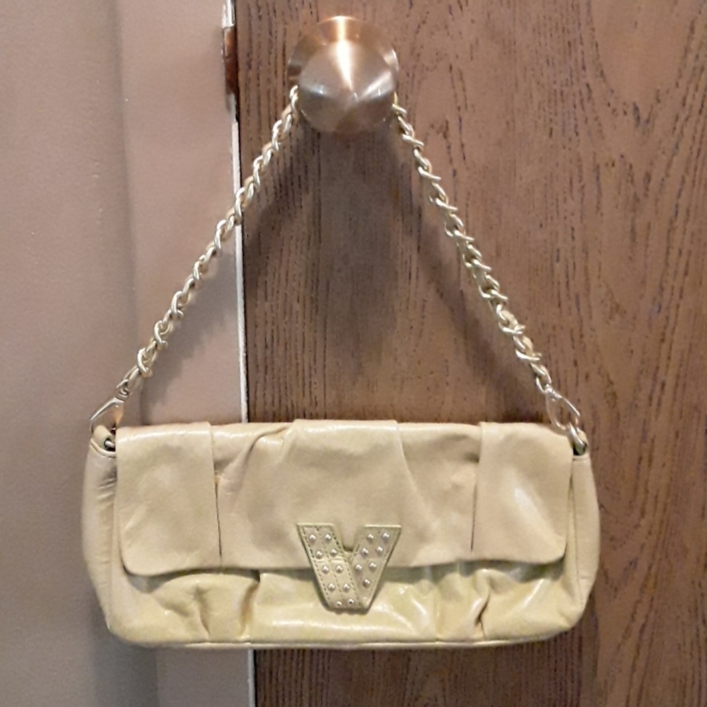 Víctor Purse